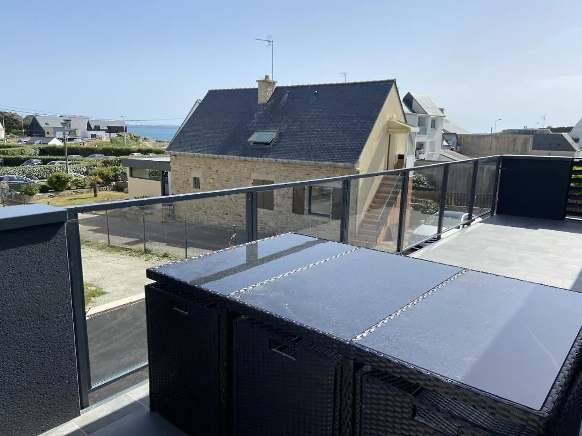 Appartement Avec Terrasse Et Parking Prive Logement C Ploemeur